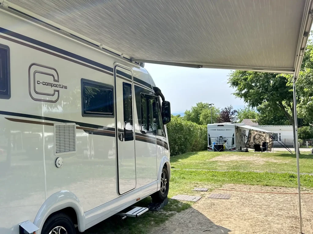 Carthago Compactline auf dem Campingplatz